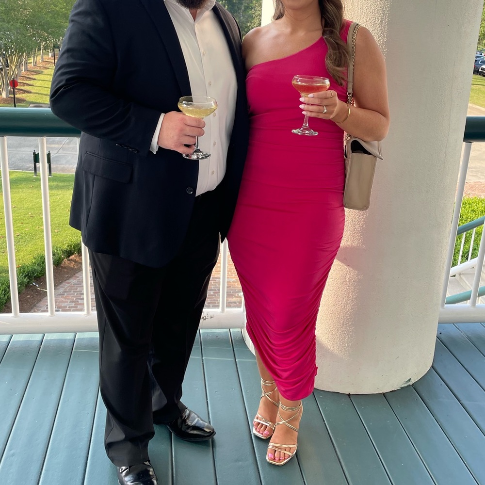 Pink Lulus fitted dress